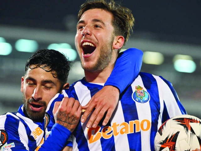 nico gonzalez right signed for manchester city from porto in the biggest deadline day move photo afp nico gonzalez right signed for manchester city from porto in the biggest deadline day move photo afp