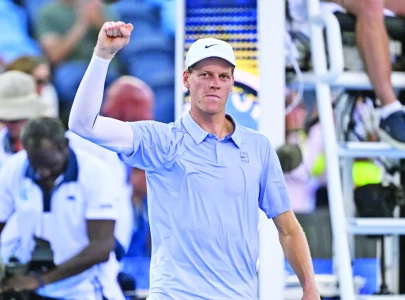 sinner dispatches mannarino in cincinnati