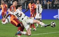 galatasaray survive juve scare