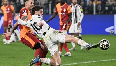 juventus turkish forward kenan yildiz kicks the ball next to galatasaray s turkish defender abdulkerim bardakci during the uefa champions league photo afp