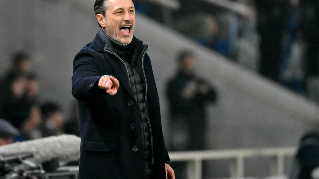 Dortmund seek response to poor record against top Bundesliga sides