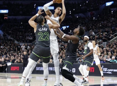 wembanyama powers spurs past t wolves