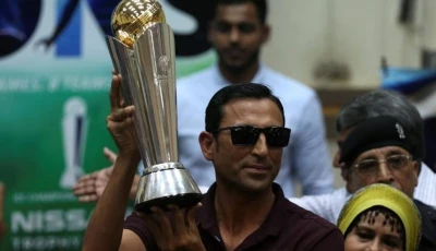 who will handle younis khan who will handle younis khan