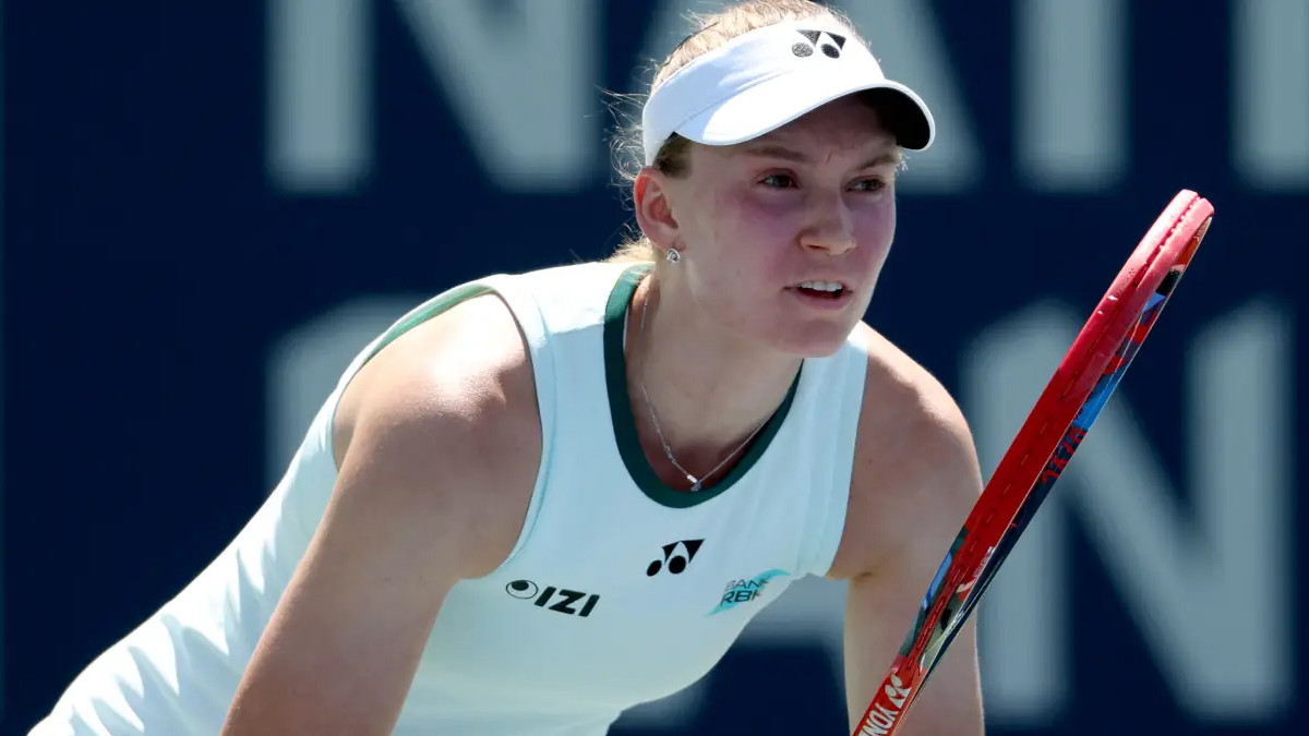 Fernandez upsets Andreeva in Toronto Masters