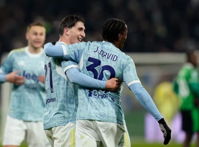 david scores as juventus stroll to 3 0 win at sassuolo