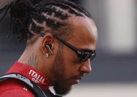 wants to forget ferrari s lewis hamilton before the race at yas marina circuit photo reuters