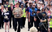 sinner on semi final collision course with djokovic