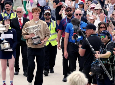 sinner on semi final collision course with djokovic