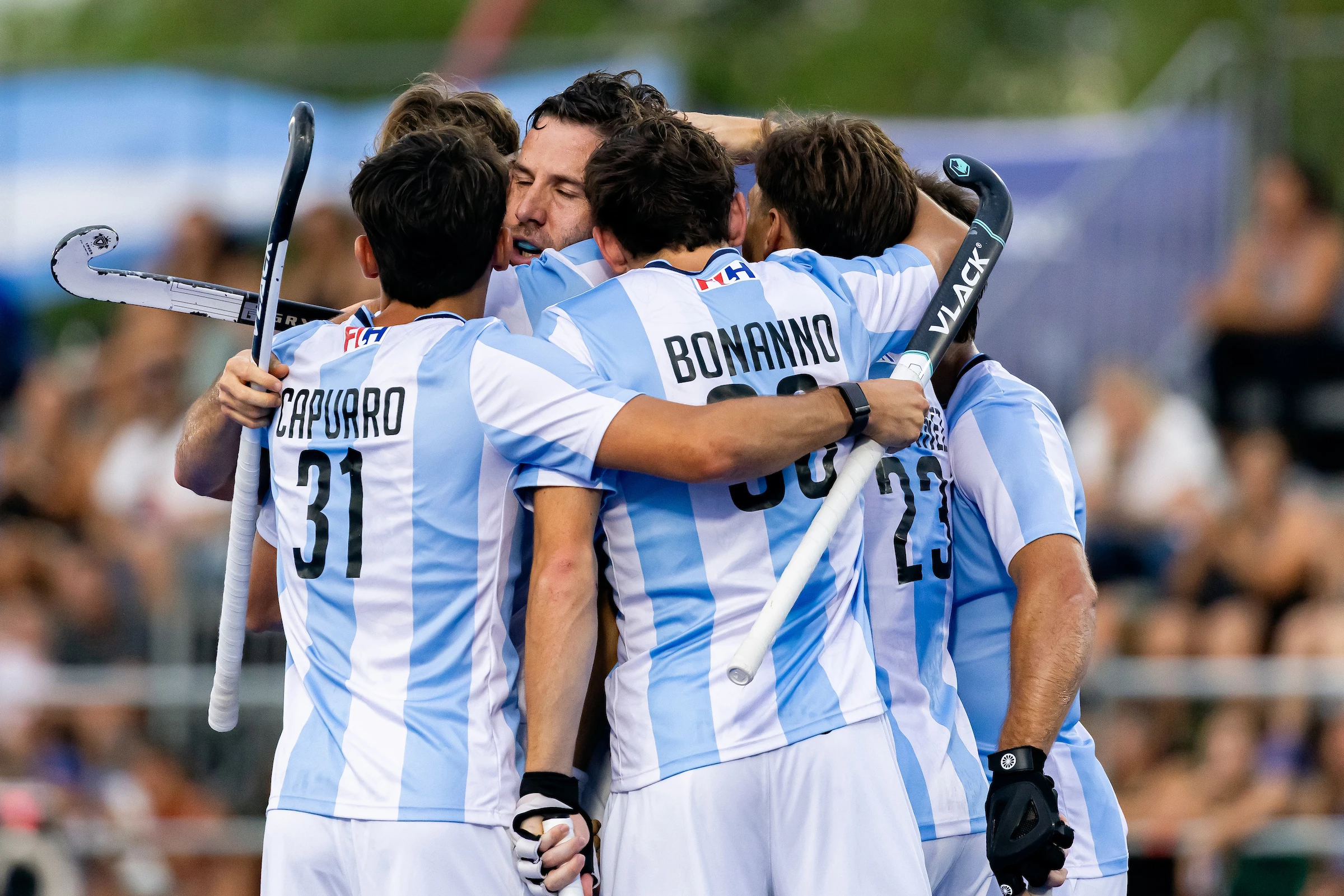argentina crush pakistan in fih pro league