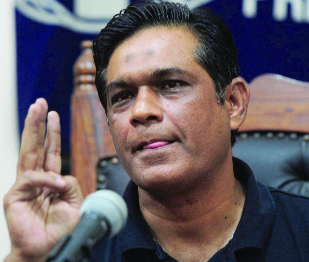 Rashid Latif calls to keep 90s players ‘away’ from Pak cricket | The Express Tribune