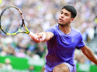 alcaraz follows ruud into barcelona open last 16