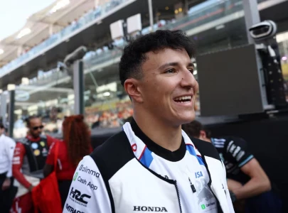 hadjar crashes new car in barcelona pre season testing