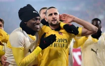 ac milan close gap on city rivals inter