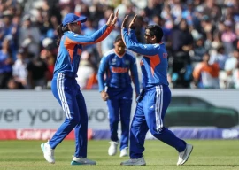 india rout pakistan at women s t20 world cup