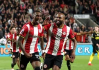 brentford s jaidon anthony celebrates scoring their first goal with igor thiago photo reuters