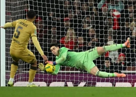 arsenal reach league cup semis