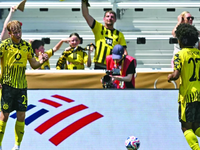 daniel svensson l celebrates after scoring the only goal in borussia dortmund s 1 0 win over ulsan hd in cincinnati photo afp daniel svensson l celebrates after scoring the only goal in borussia dortmund s 1 0 win over ulsan hd in cincinnati photo afp