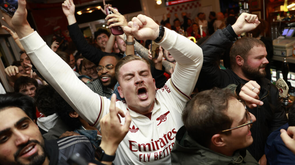 Arsenal seal Premier League title after Manchester City are held by Bournemouth