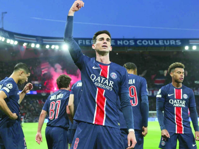 fabian ruiz salutes the parc des princes crowd after putting paris saint germain into the lead against arsenal in wednesday s champions league semi final second leg photo afp fabian ruiz salutes the parc des princes crowd after putting paris saint germain into the lead against arsenal in wednesday s champions league semi final second leg photo afp