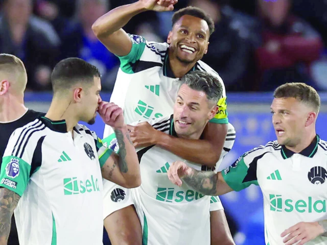 newcastle s jacob murphy centre celebrates his second goal against leicester photo afp