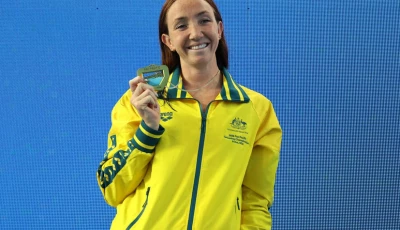australian lani pallister celebrates her 400m freestyle victory in the pan pacific championships in irvine california photo afp