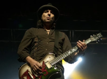 phil campbell longtime mot rhead guitarist dies at 64 after surgery