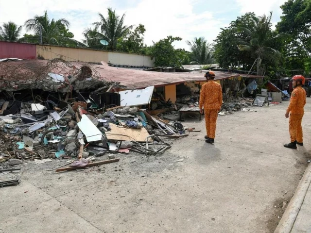 the philippines government said 294 people were injured and around 20 000 had fled their homes photo afp