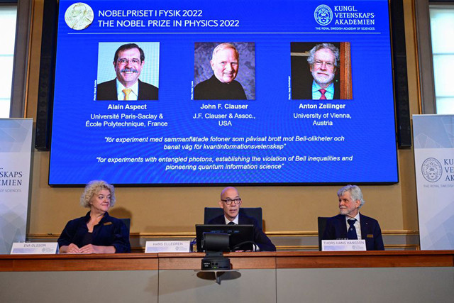 the winners of the 2022 nobel prize in physics are alain aspect john f clauser and anton zeilinger photo reuters