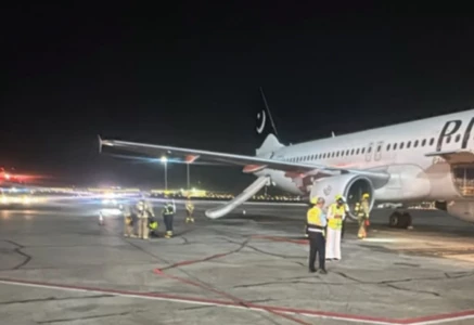 fire scare triggers pia plane evacuation fire scare triggers pia plane evacuation