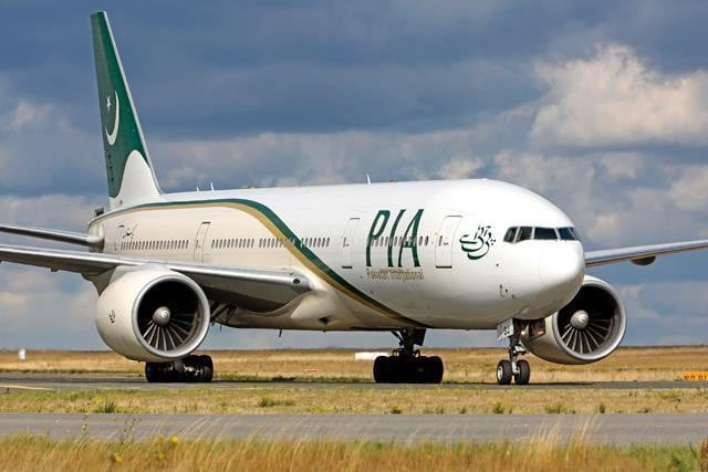 pia flight makes emergency landing in dubai due to aircraft malfunction pia flight makes emergency landing in dubai due to aircraft malfunction