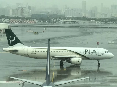 pia resumes uk flights after five year ban pia resumes uk flights after five year ban