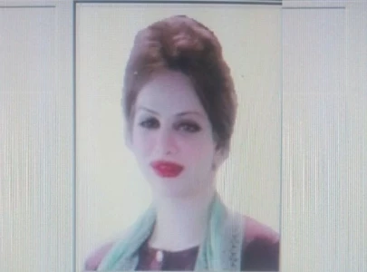 pia air hostess held in canada