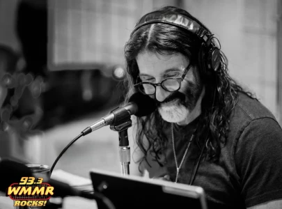 philadelphia radio host pierre robert dies aged 70 after more than 40 years with 93 3 wmmr