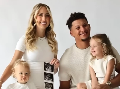 patrick and brittany mahomes expecting third child round three here we come