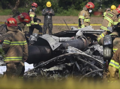 four dead as south korean navy plane crashes during training flight four dead as south korean navy plane crashes during training flight