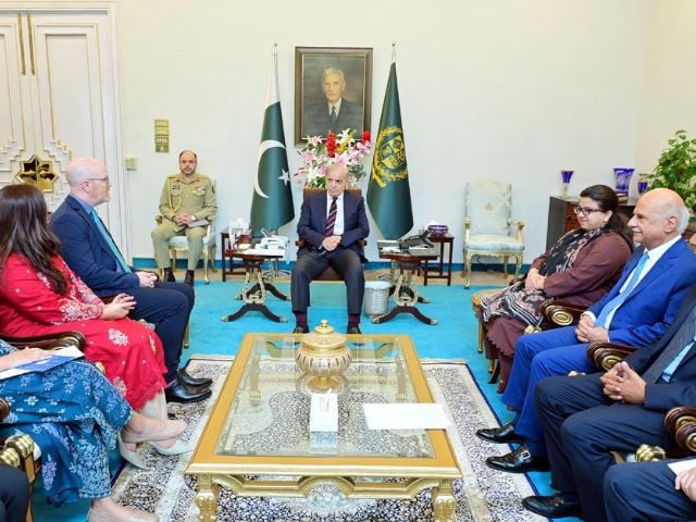 team from tech giant meta meets pm