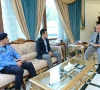 prime minister shehbaz sharif meets the islamabad inspector general of police and chief commissioner directing them to immediately arrest the suspect accused of defrauding student laiba ijaz photo pmo
