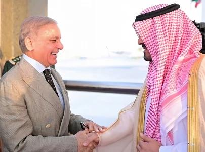 pm shehbaz lands in jeddah on three day official visit to saudi arabia pm shehbaz lands in jeddah on three day official visit to saudi arabia