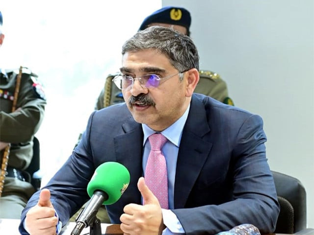 caretaker prime minister anwaarul haq kakar addressing the media at mayo hospital in lahore on october 31 2023 photo pid file caretaker prime minister anwaarul haq kakar addressing the media at mayo hospital in lahore on october 31 2023 photo pid file