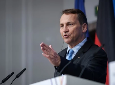 duty to down stray russian missiles says poland