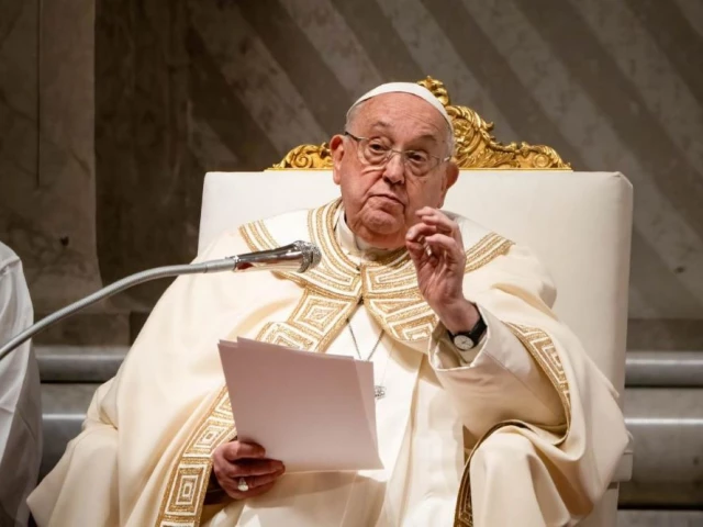 pope francis is suffering from double pneumonia photo afp pope francis is suffering from double pneumonia photo afp