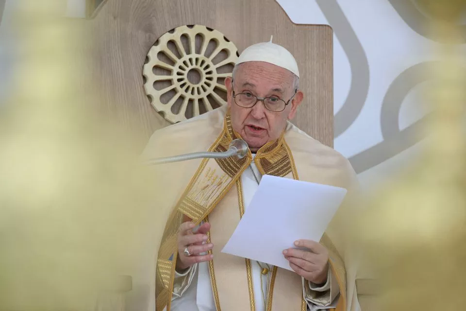 pope begs putin to end spiral of violence and death pope begs putin to end spiral of violence and death