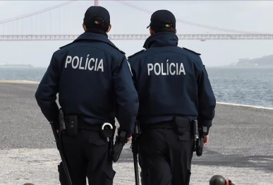 portugal cracks down on far right