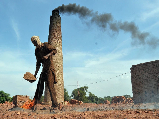 preparation of bricks at a kiln in multan photo app file preparation of bricks at a kiln in multan photo app file