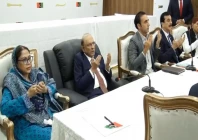 ppp chairman bilawal bhutto zardari prays at the start of the party s cec meeting at bilawal house in karachi photo screengrab