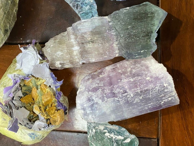 bid to smuggle precious stones foiled at torkham bid to smuggle precious stones foiled at torkham