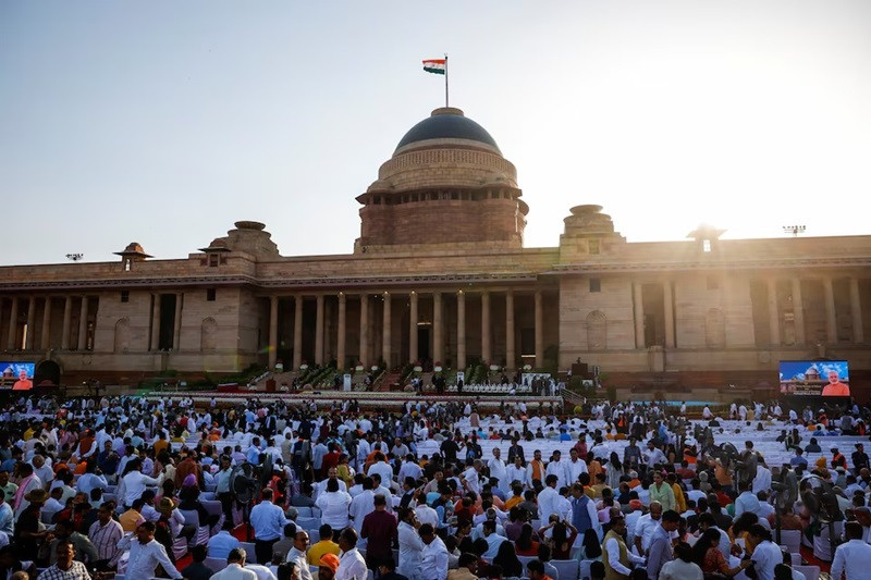 people gather on the day of india s prime minister narendra modi s swearing in ceremony at the presidential palace in new delhi india june 9 2024 photo reuters