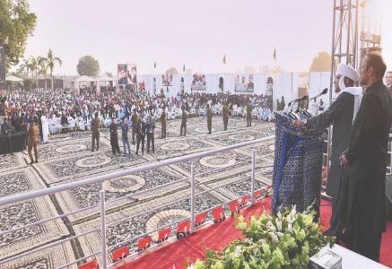 president asif zardari addresses a public gathering in nawazabad in rahim yar khan district photo app