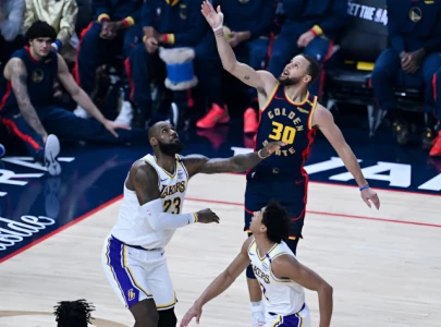 lakers vs warriors 118 108 davis james dominate stephen curry held scoreless in second half lakers vs warriors 118 108 davis james dominate stephen curry held scoreless in second half