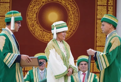 princess zahra aga khan formally installed as aga khan university s first pro chancellor photo aku edu